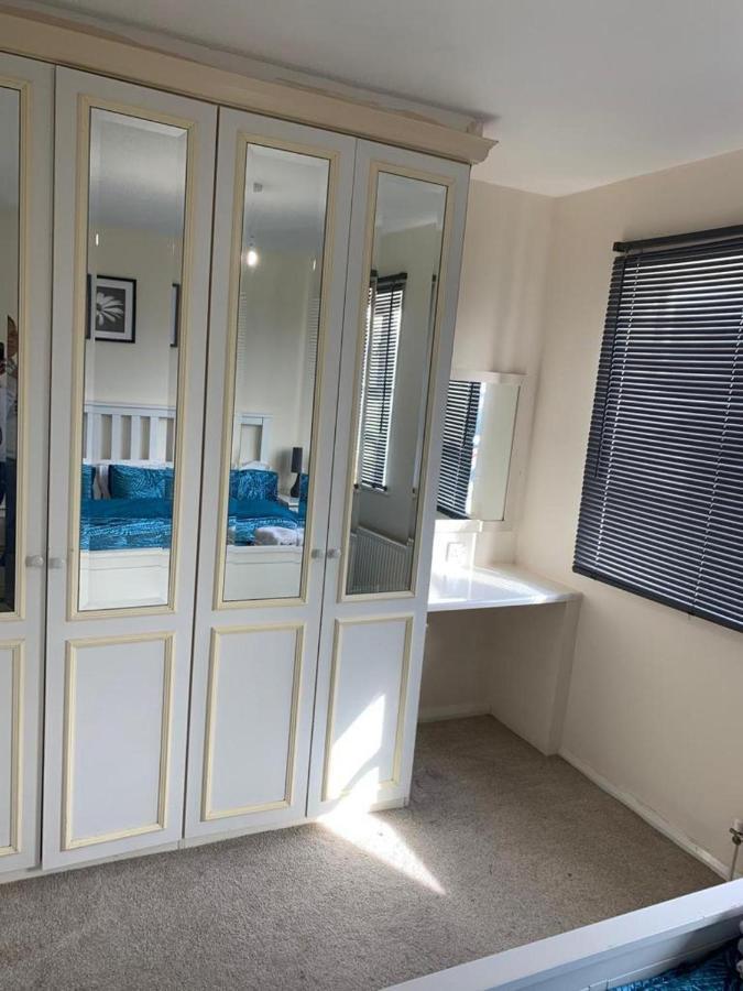 Вилла Charming 2-Bed House In Лондон Экстерьер фото